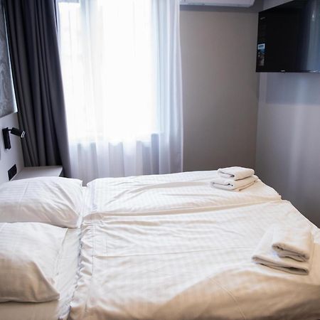 Hotel Paradiso Suchedniow Ngoại thất bức ảnh