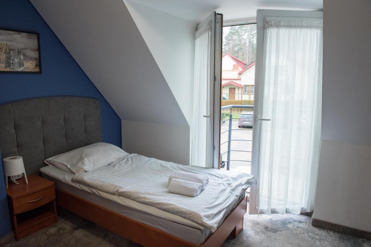 Hotel Paradiso Suchedniow Ngoại thất bức ảnh