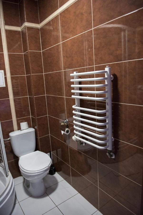 Hotel Paradiso Suchedniow Ngoại thất bức ảnh