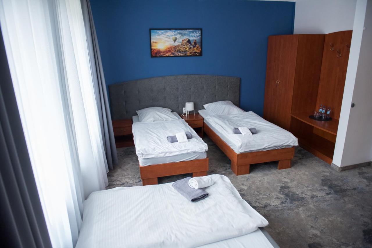 Hotel Paradiso Suchedniow Ngoại thất bức ảnh