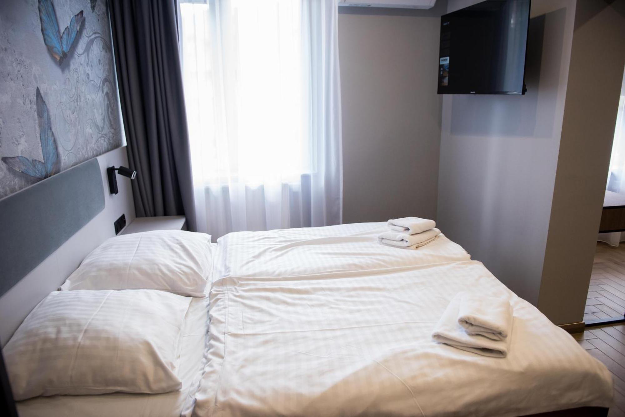 Hotel Paradiso Suchedniow Ngoại thất bức ảnh