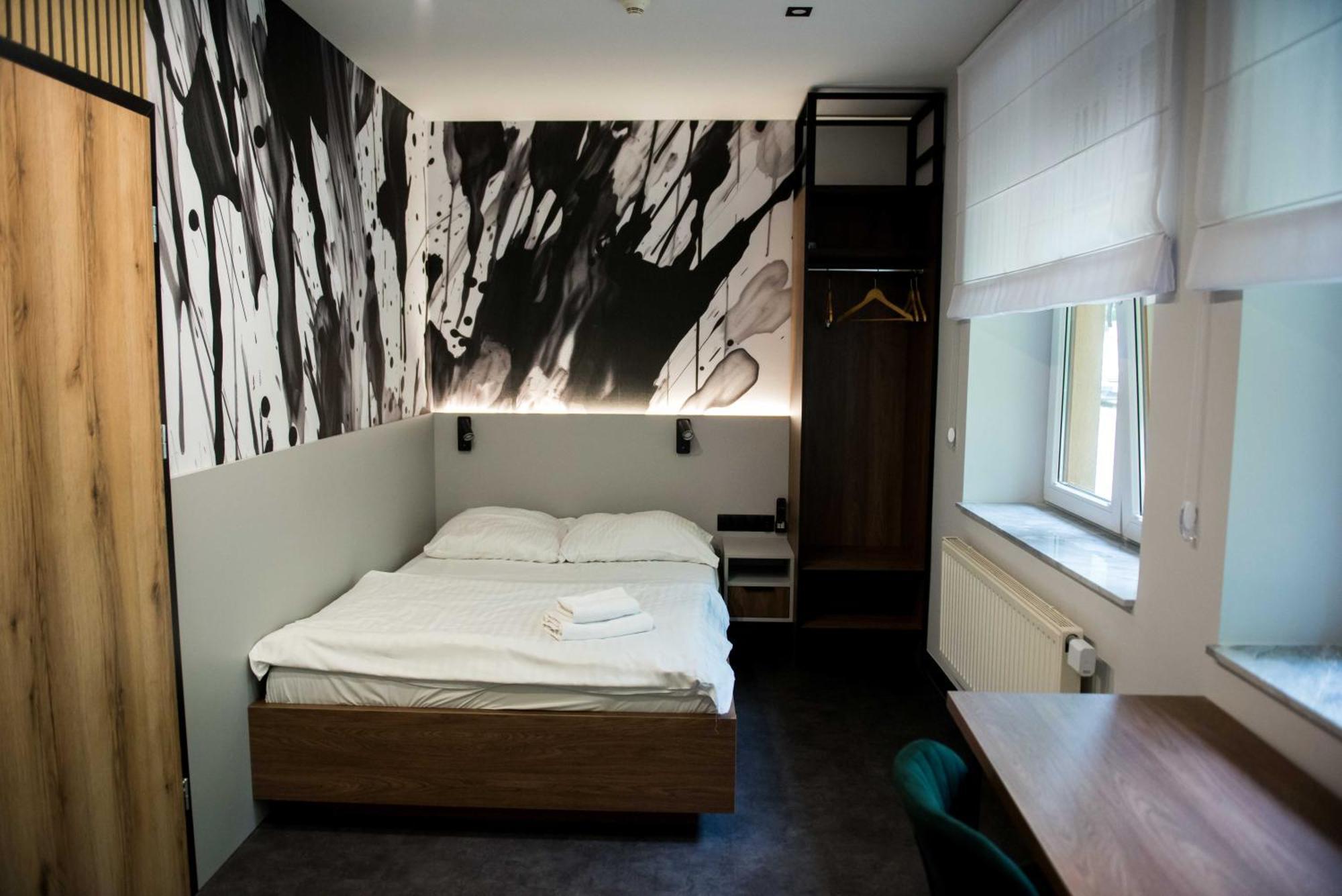 Hotel Paradiso Suchedniow Ngoại thất bức ảnh