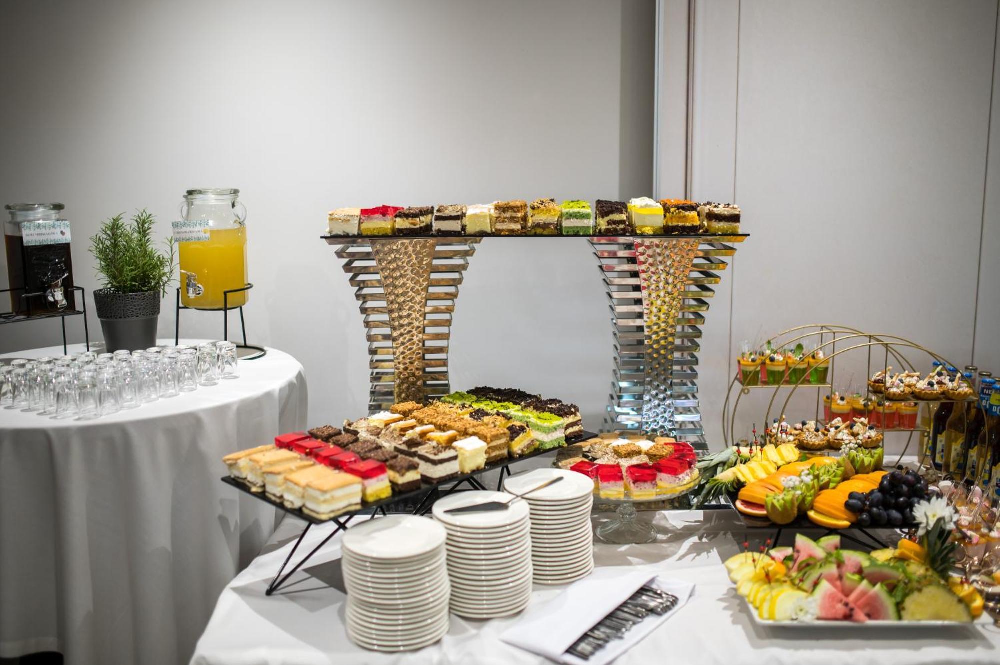 Hotel Paradiso Suchedniow Ngoại thất bức ảnh